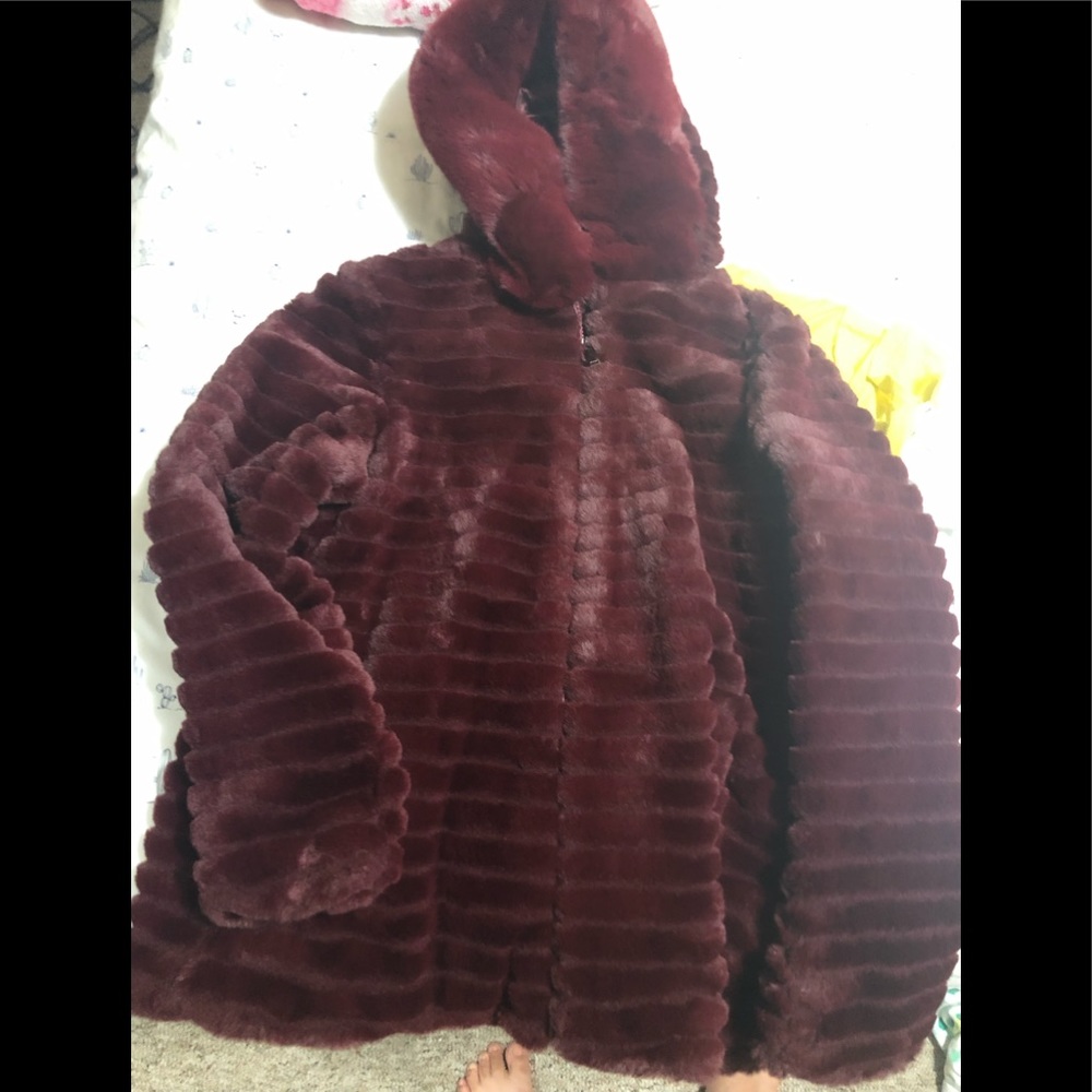 Liz Clairborne Faux Fur Hooded Heavy Weight Coat